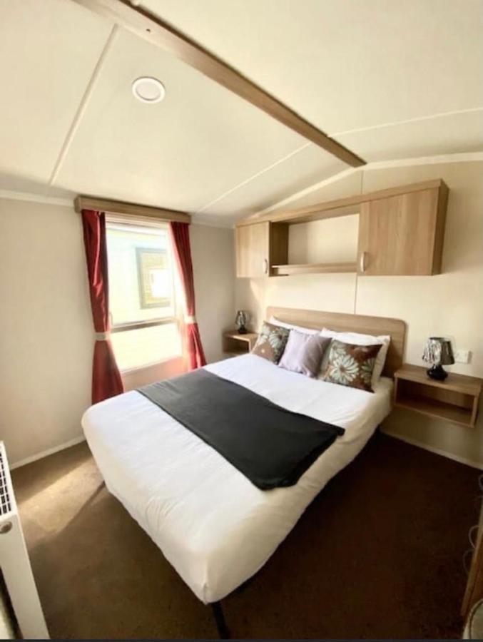 Hotel Swift Loire  à Jaywick Sands Extérieur photo